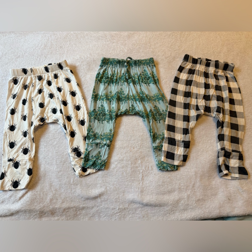 Lot of 3 kate quinn pants 12/18m